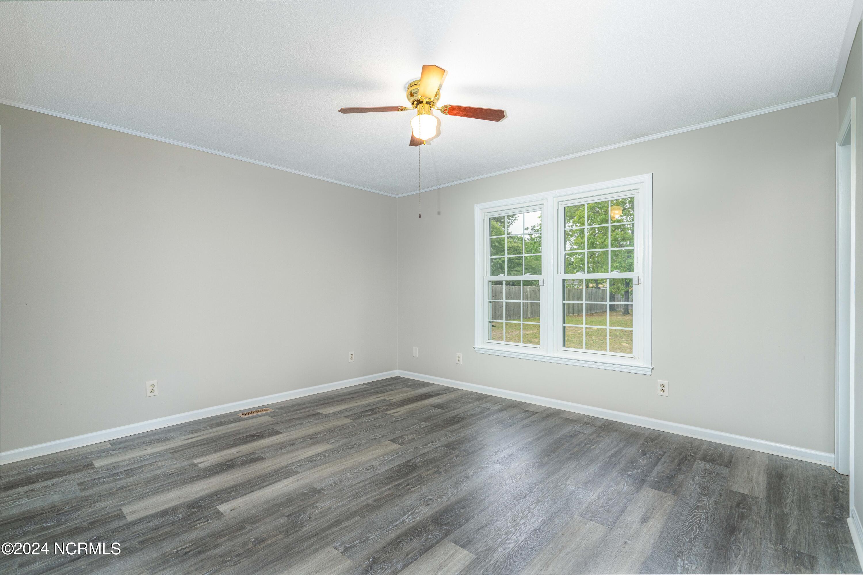 148 Bannermans Mill Road Richlands, NC 28574 - Photo 5 of 39 148 Bannermans Mill rd (3 of 39)