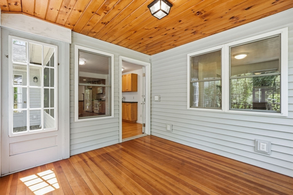 28 Hulst Road Amherst, MA 01002 - Photo 20 of 42