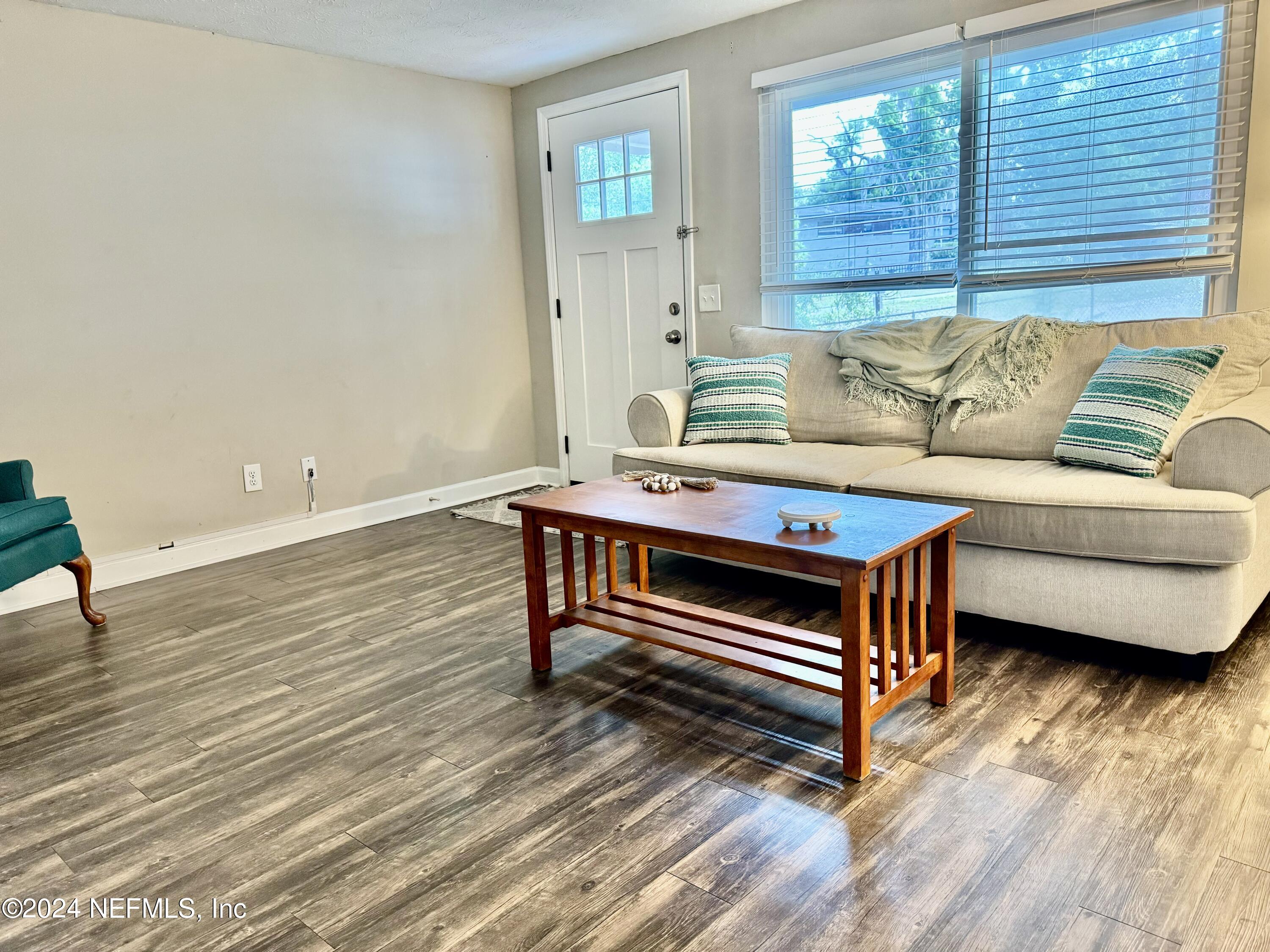 398 Gwinnett Road Orange Park, FL 32073 - Photo 5 of 40 a reading room with furniture and a window