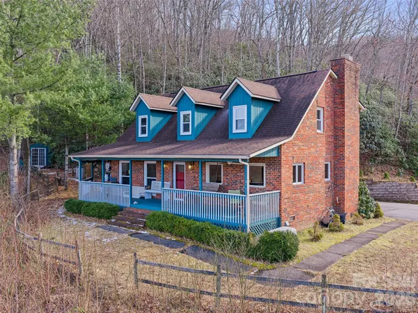 $835,000 | 126 Wild Flower Cove Drive, Swannanoa, NC 28778