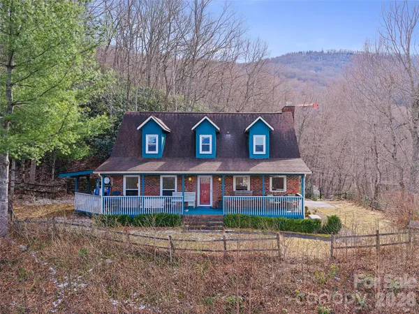 $835,000 | 126 Wild Flower Cove Drive, Swannanoa, NC 28778