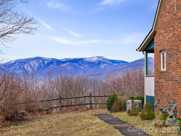 $835,000 | 126 Wild Flower Cove Drive, Swannanoa, NC 28778