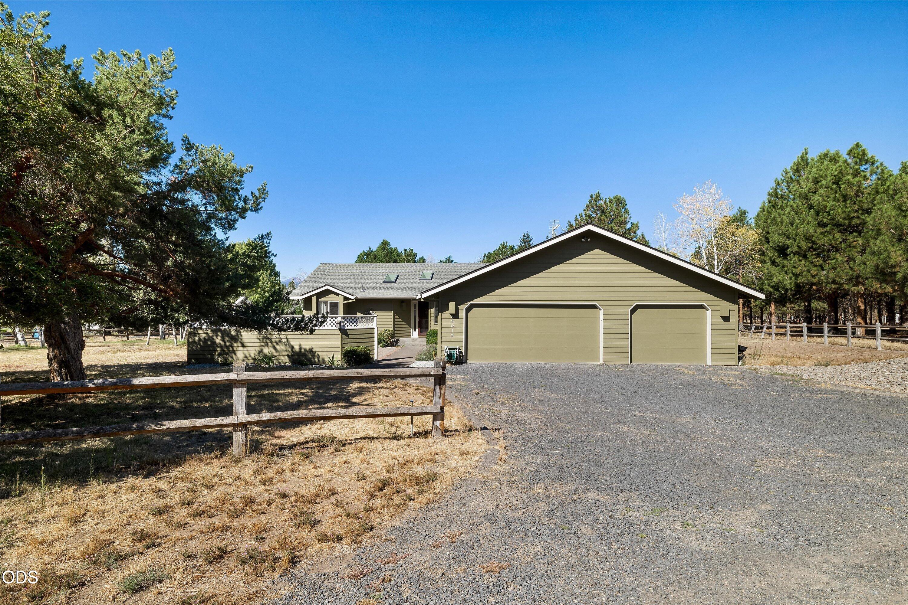 65015 Hopper Road Bend, OR 97703 - Photo 1 of 49 Gallery Image 1