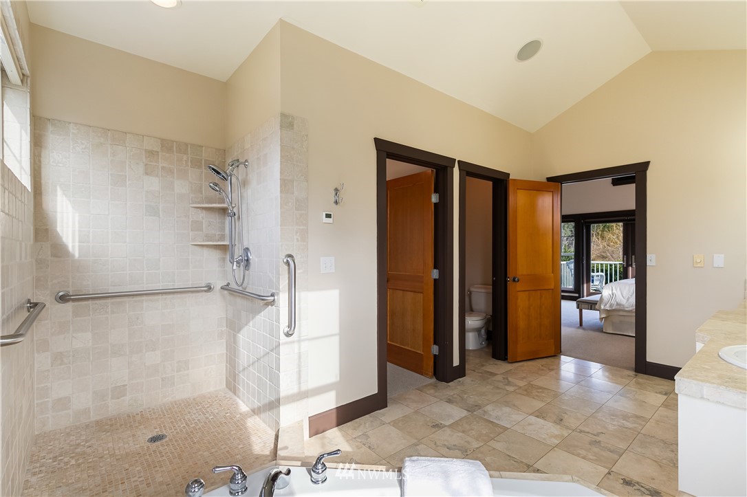 5750 Silverstar Road Bellingham, WA 98226 - Photo 17 of 40