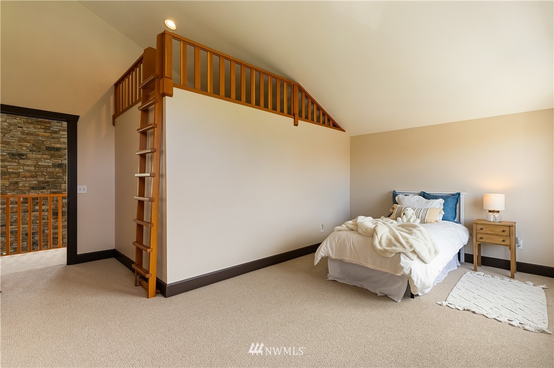 5750 Silverstar Road Bellingham, WA 98226 - Photo 22 of 40