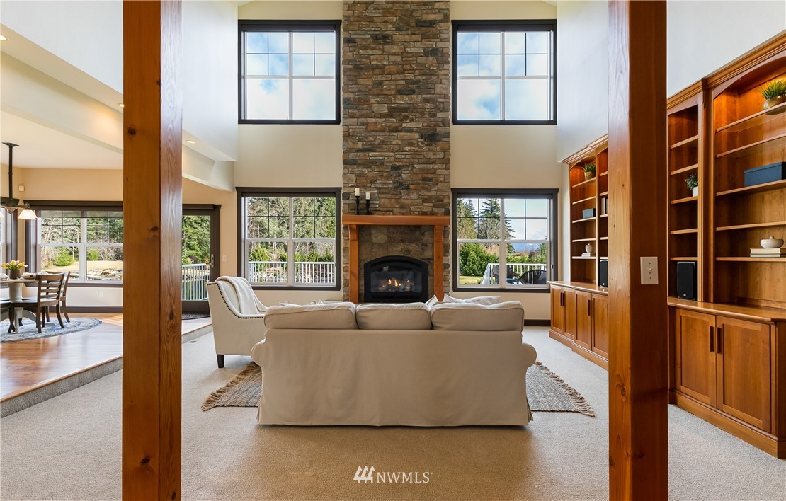 5750 Silverstar Road Bellingham, WA 98226 - Photo 4 of 40