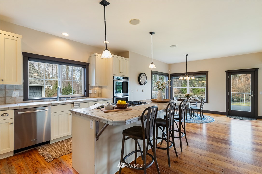 5750 Silverstar Road Bellingham, WA 98226 - Photo 8 of 40