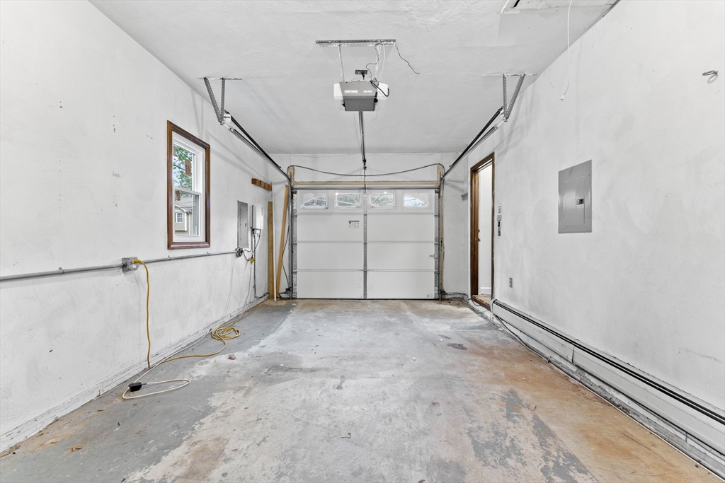 8 Diane Drive Billerica, MA 01821 - Photo 34 of 42