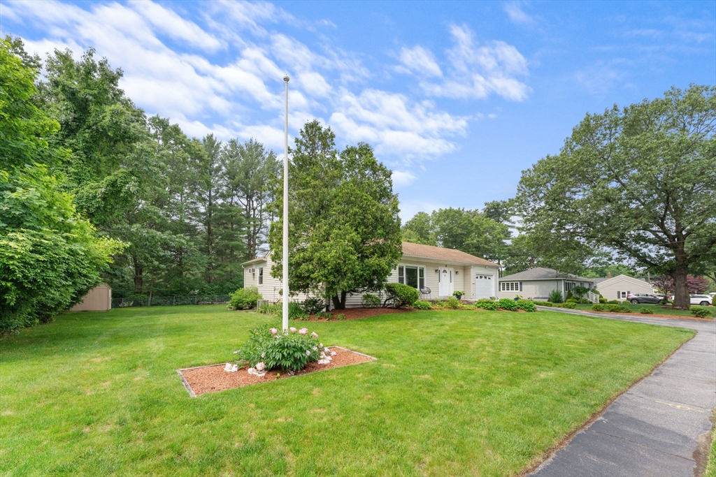 8 Diane Drive Billerica, MA 01821 - Photo 40 of 42