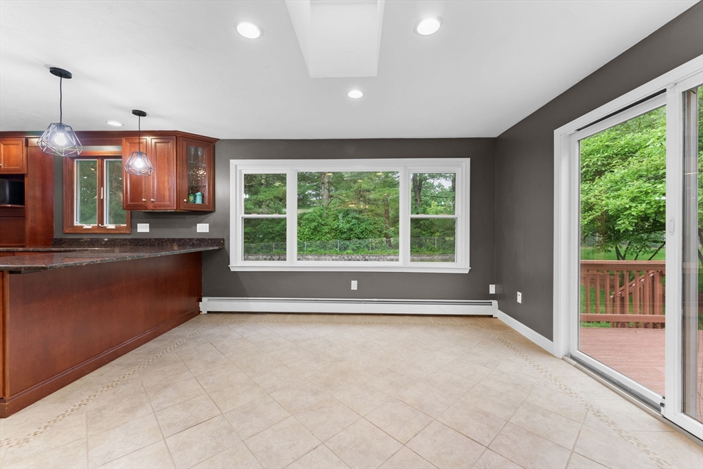 8 Diane Drive Billerica, MA 01821 - Photo 10 of 42