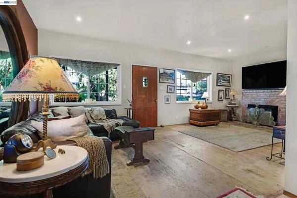 $1,295,000 | 1177 Thiel Road, Hayward, CA 94544