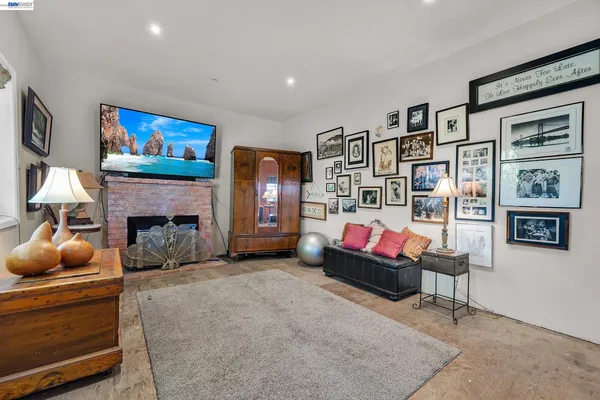 $1,295,000 | 1177 Thiel Road, Hayward, CA 94544