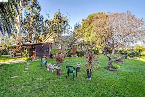 $1,295,000 | 1177 Thiel Road, Hayward, CA 94544