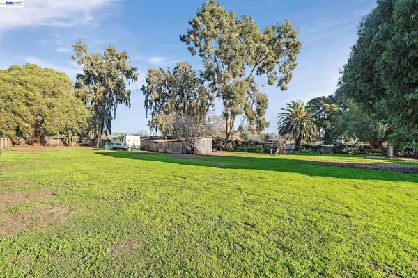 $1,295,000 | 1177 Thiel Road, Hayward, CA 94544