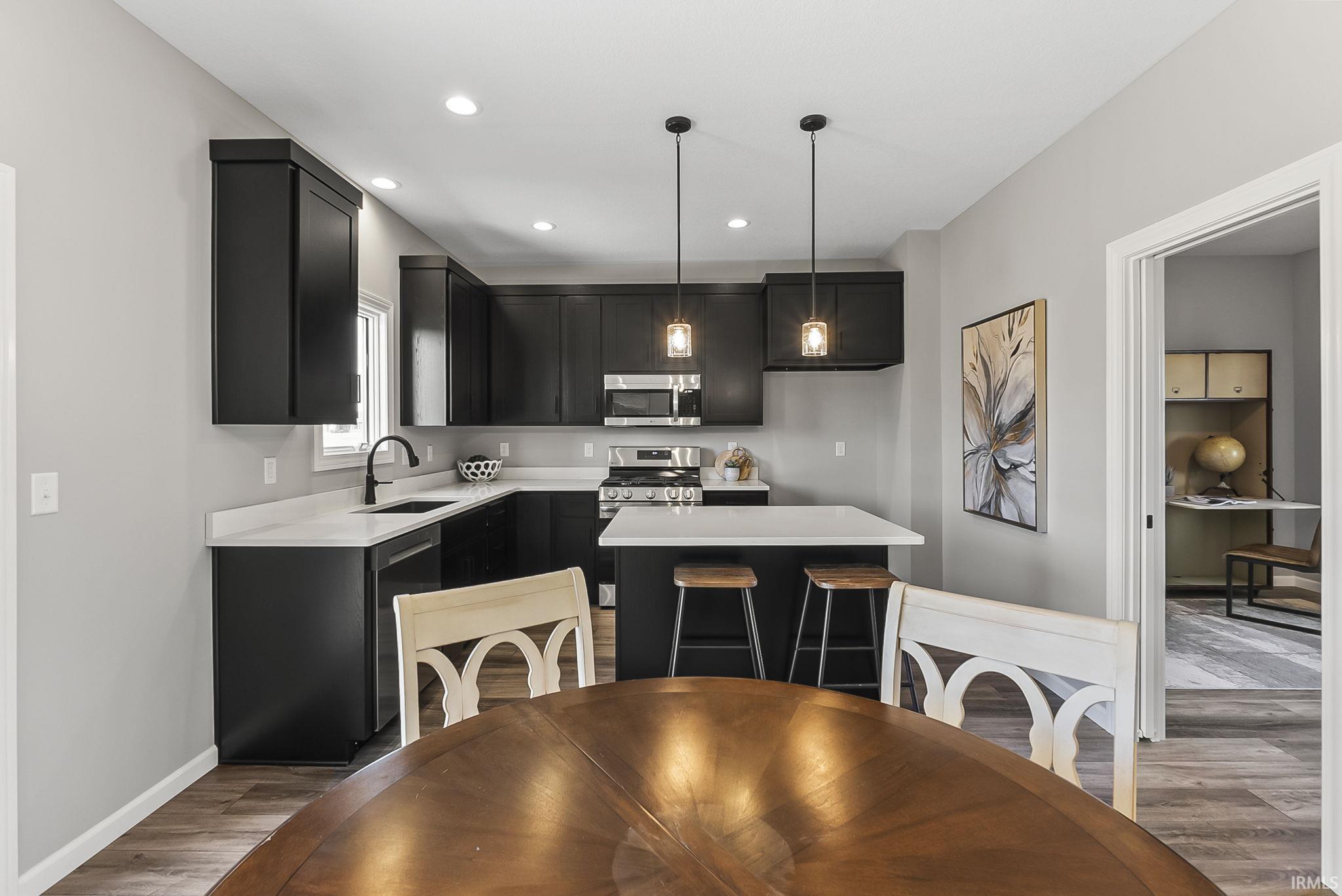 805 Zenos Boulevard Fort Wayne, IN 46818 - Photo 8 of 36