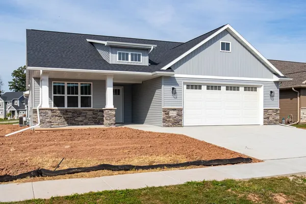 $509,900 | N9053 Southtowne Drive, Menasha, WI 54952