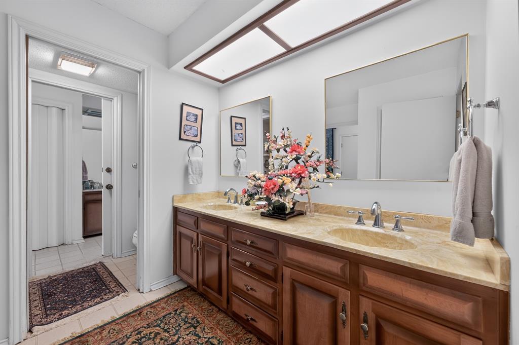 7044 Comanche Trail Austin, TX 78732 - Photo 23 of 33