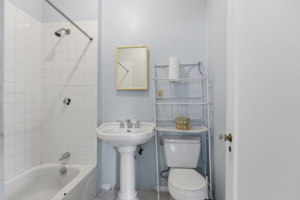 12 Bellvista Road, Unit 4 Boston, MA 02135 - Photo 15 of 23