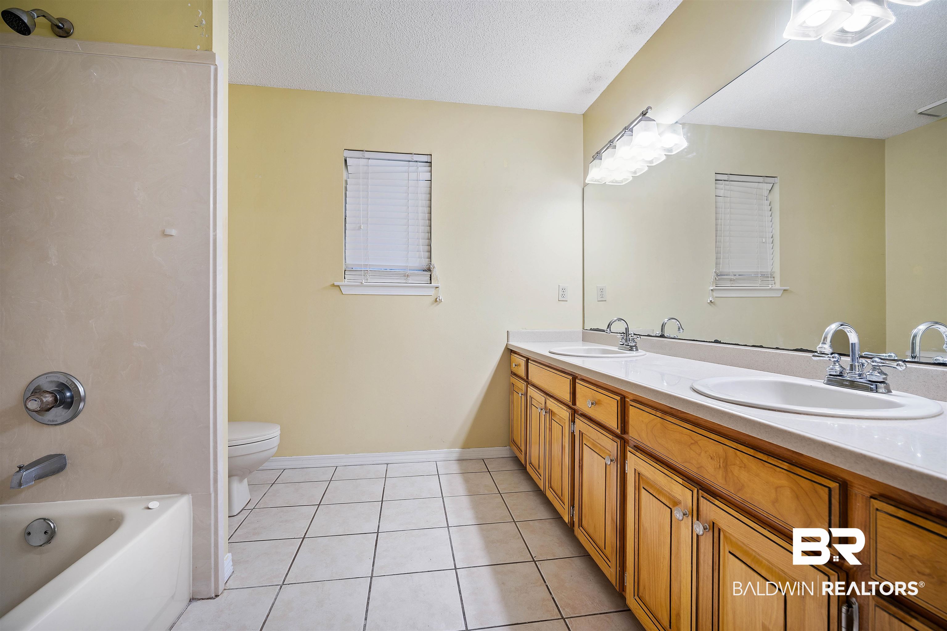 7100 Huntington Court South Mobile, AL 36619 - Photo 19 of 30 Gallery Image 19