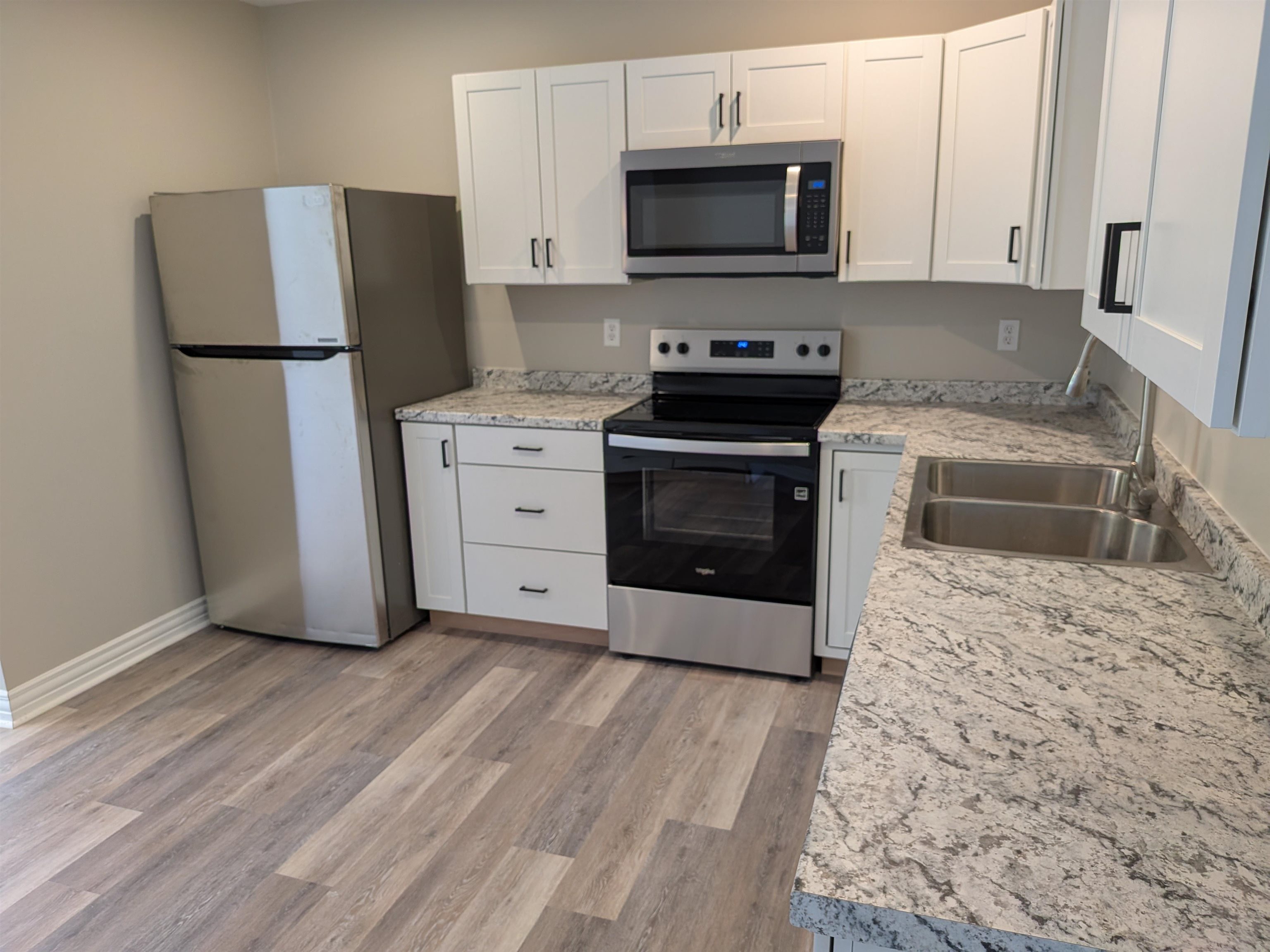 657 South Freya Street Spokane, WA 99202 - Photo 6 of 20