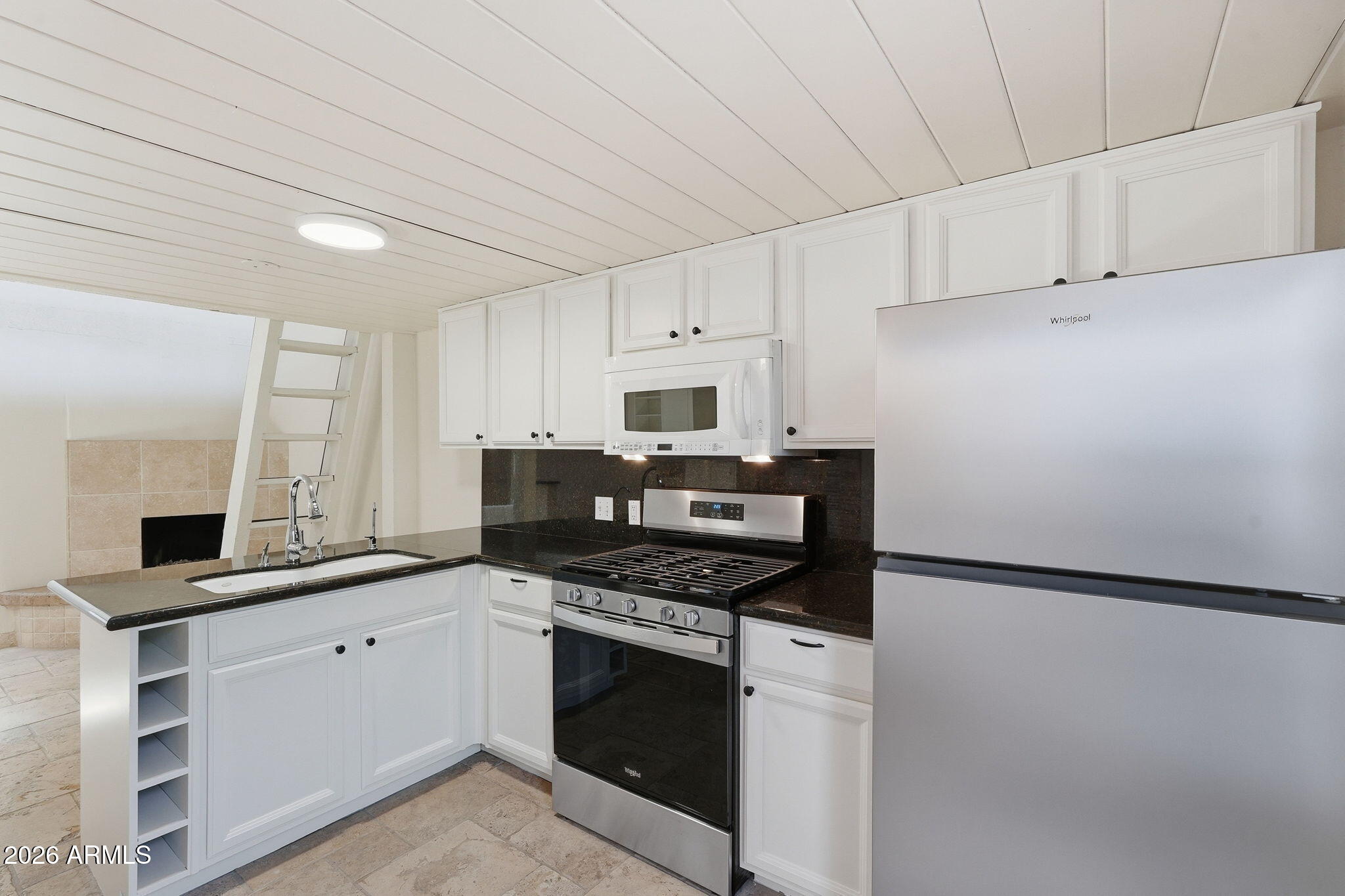 4540 North 44th Street, Unit 8 Phoenix, AZ 85018 - Photo 5 of 29 Kitchen