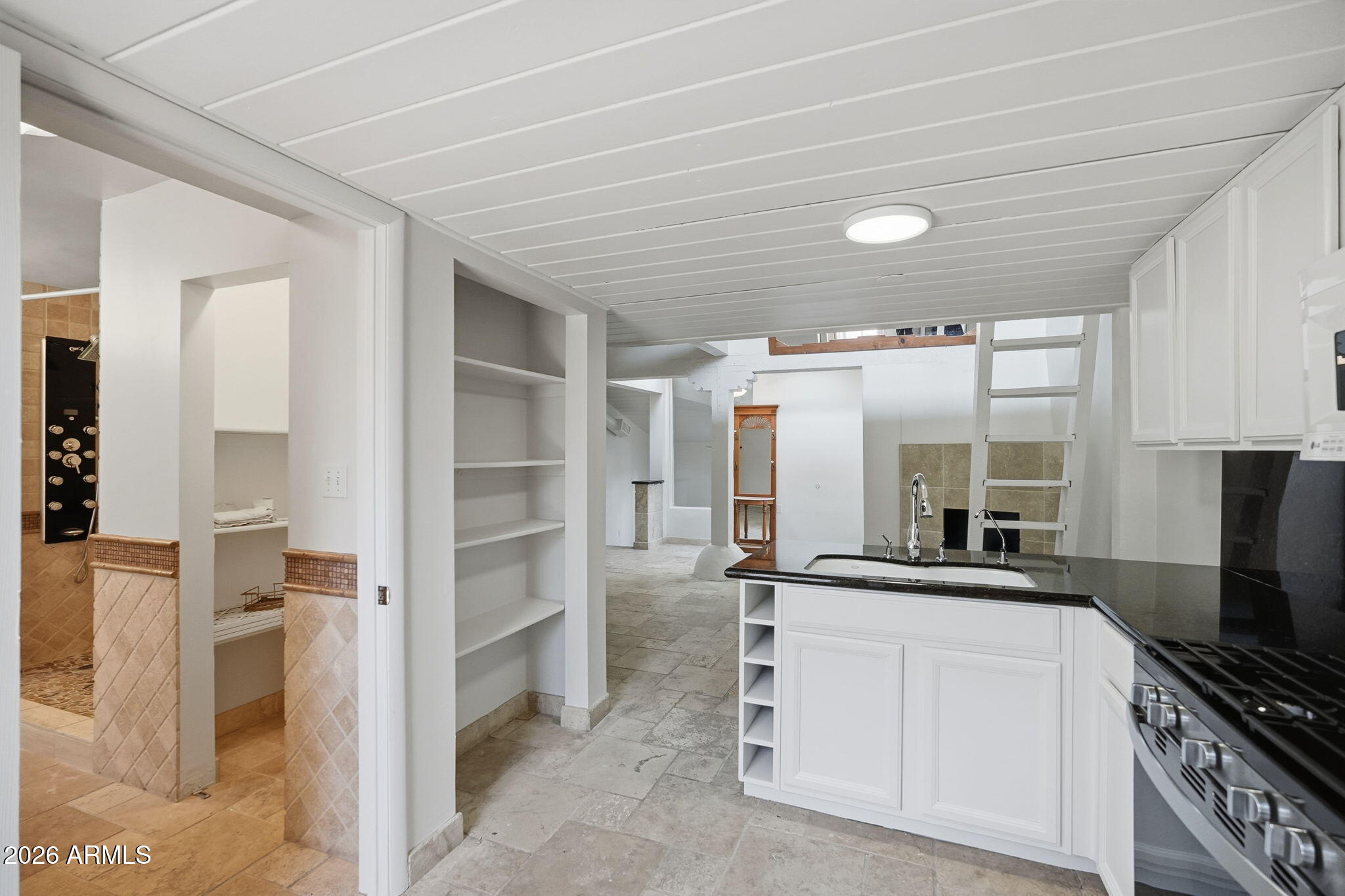 4540 North 44th Street, Unit 8 Phoenix, AZ 85018 - Photo 6 of 23 Kitchen