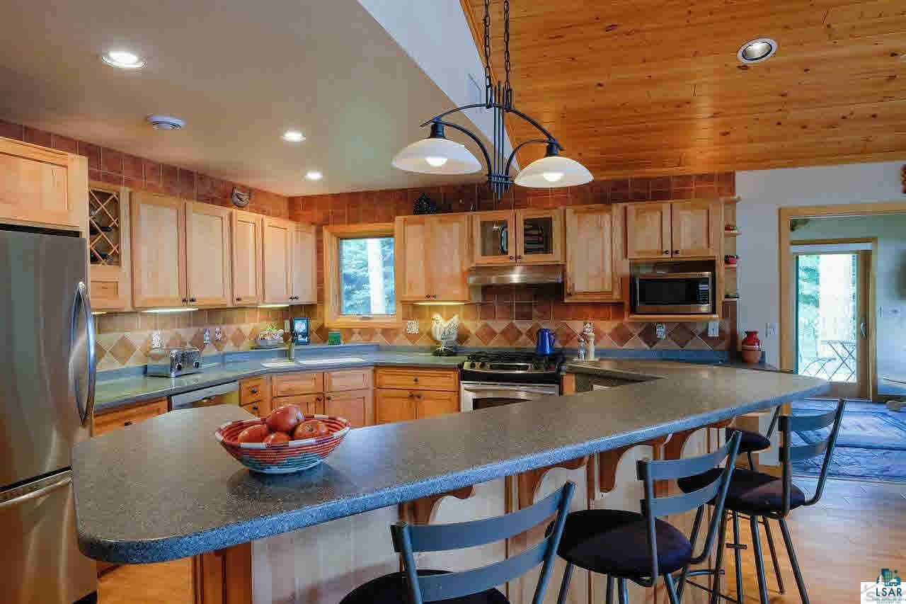 7138 South Phillips Road Lake Nebagamon, WI 54849 - Photo 6 of 25 Breakfast Bar