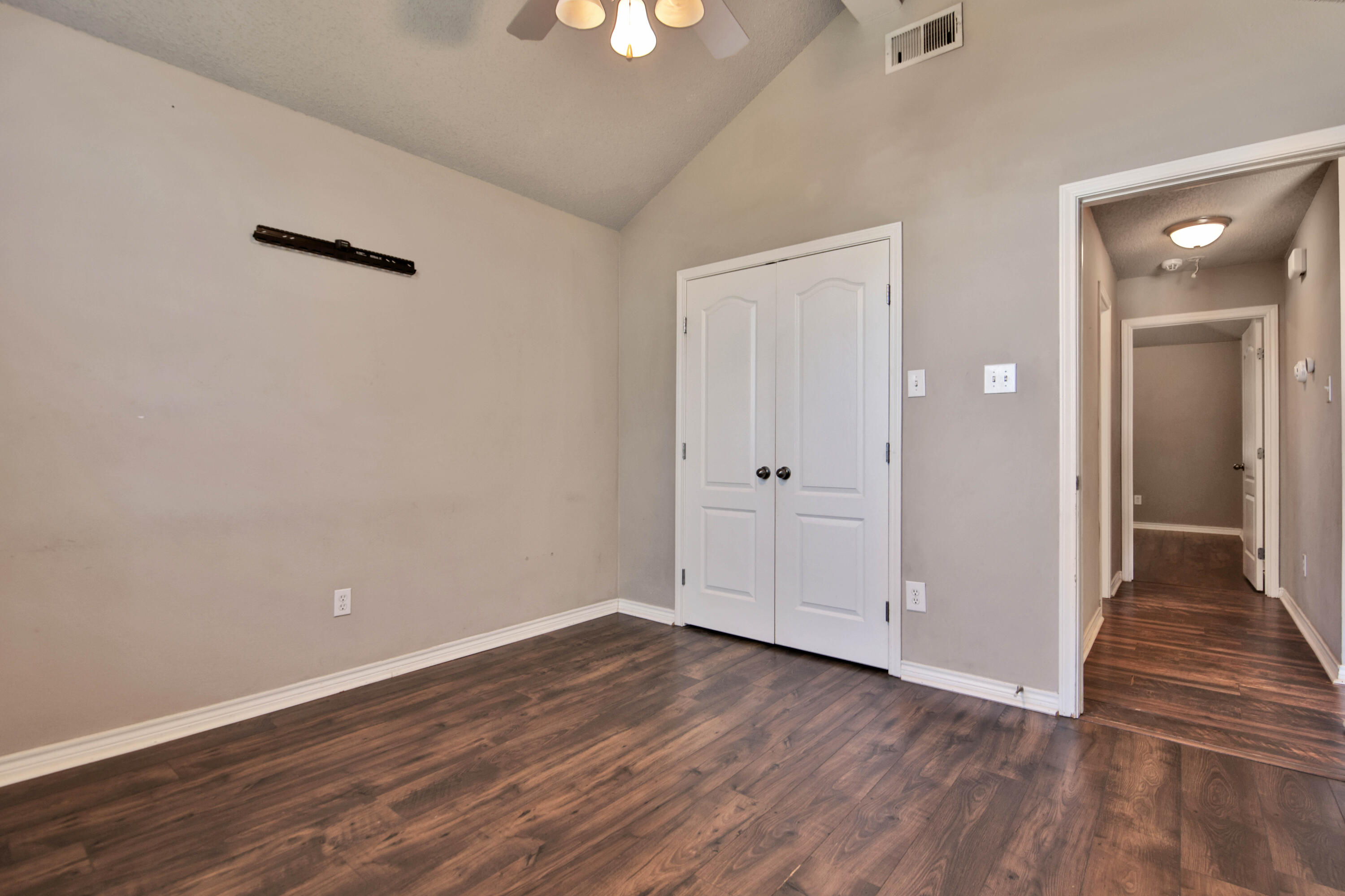 6501 87th Street Lubbock, TX 79424 - Photo 19 of 28 IMG_3033