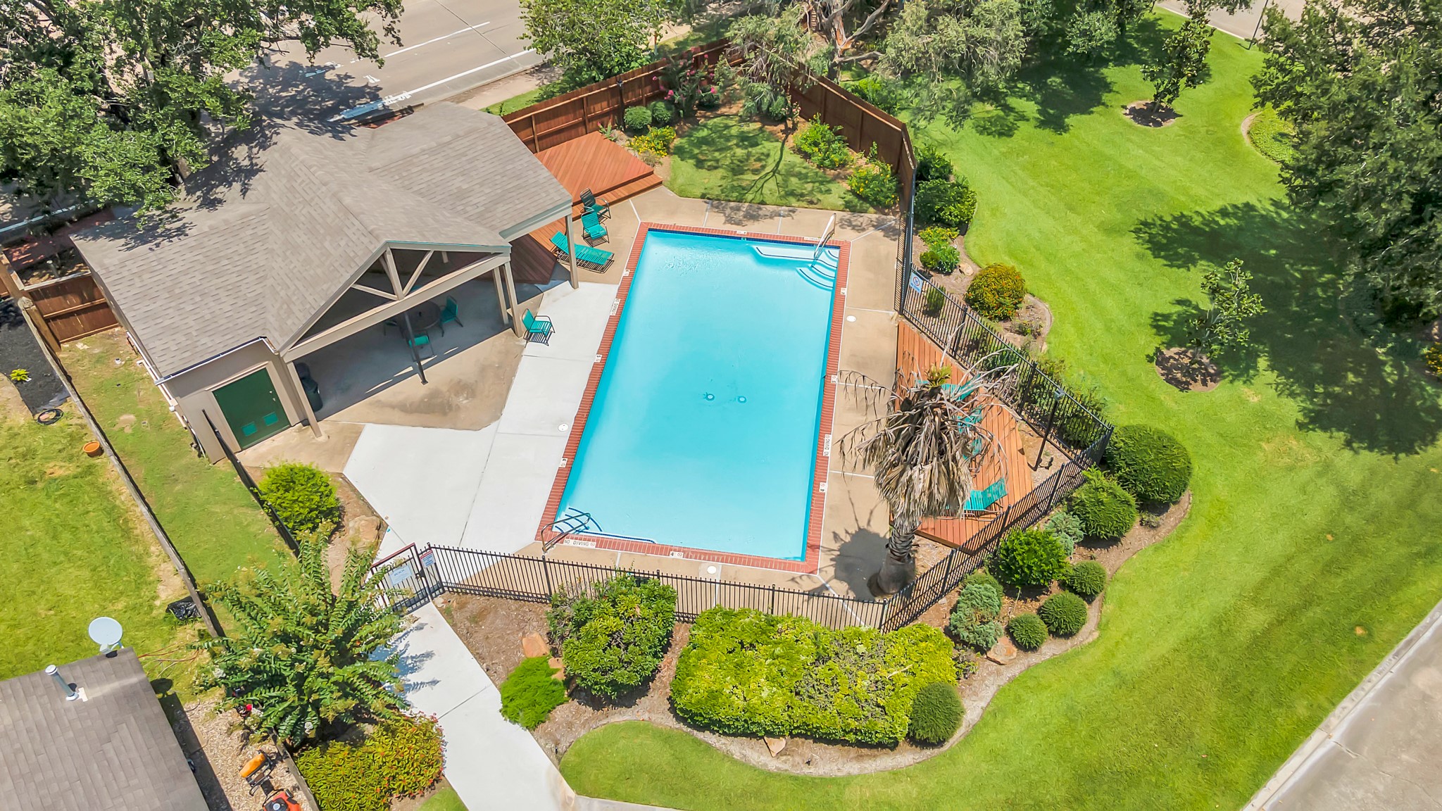 12818 Chamberlain Drive Houston, TX 77077 - Photo 31 of 32 an aerial view of a house with a yard
