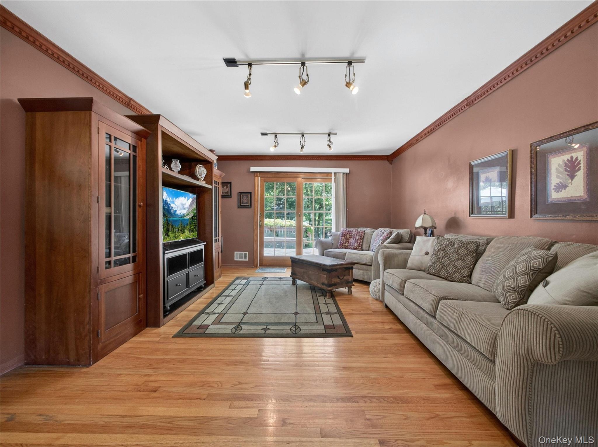 121 Sunset Road Blauvelt, NY 10913 - Photo 11 of 32