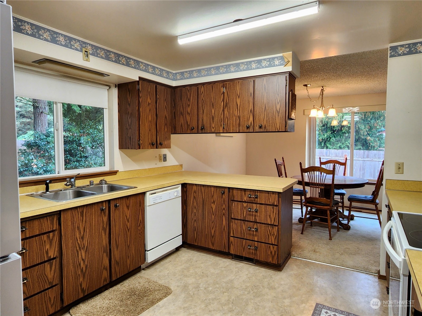 3830 Southeast Horstman Road Port Orchard, WA 98366 - Photo 10 of 17 Gallery Image 10