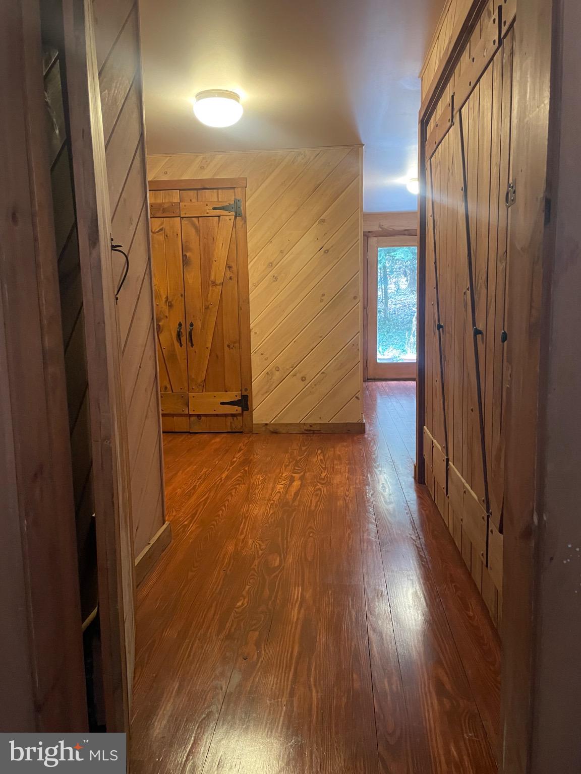 506 Hemlock Lane Lebanon, PA 17042 - Photo 40 of 63 a view of entryway with wooden floor