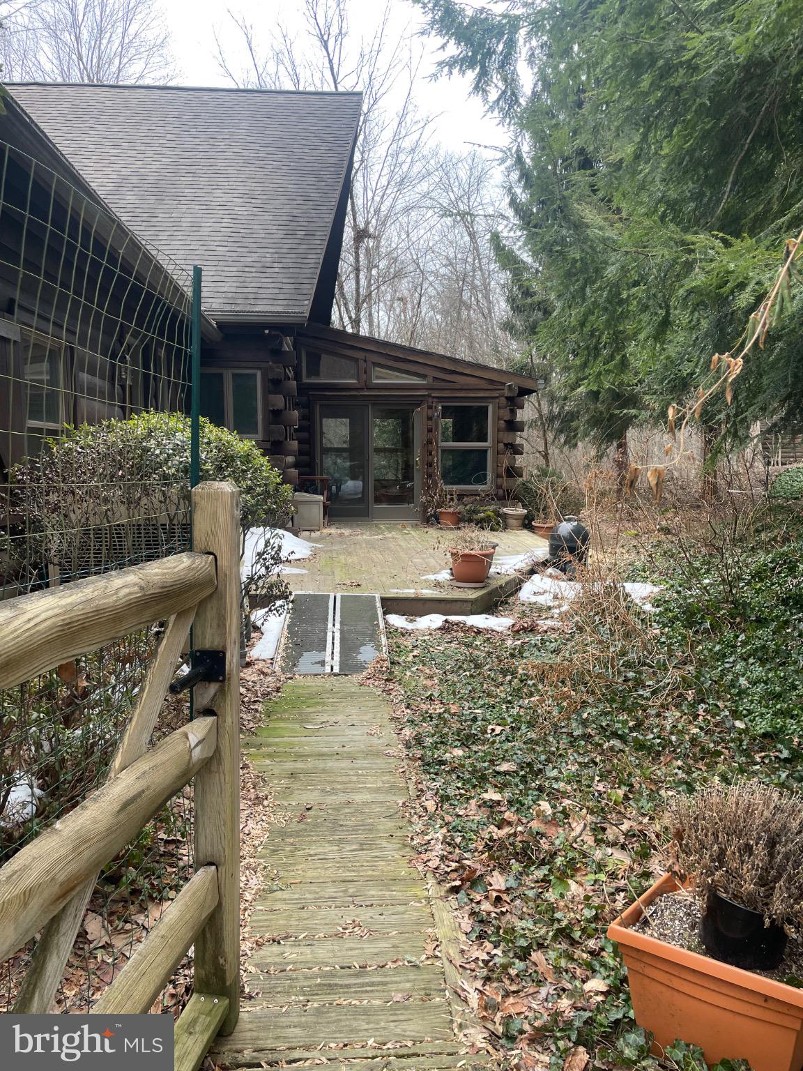 506 Hemlock Lane Lebanon, PA 17042 - Photo 5 of 63 a view of a house with backyard and sitting area