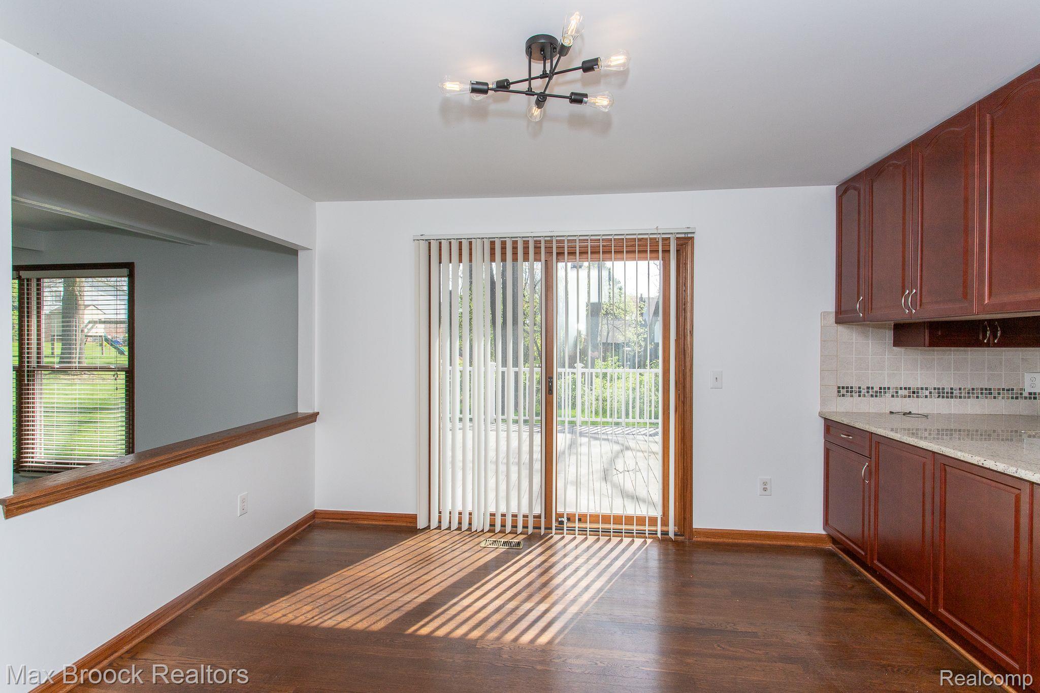1772 North Kilburn Road Rochester, MI 48306 - Photo 14 of 49 Gallery Image 14
