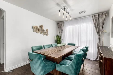 $660,000 | 729 East Glenhaven Drive, Phoenix, AZ 85048