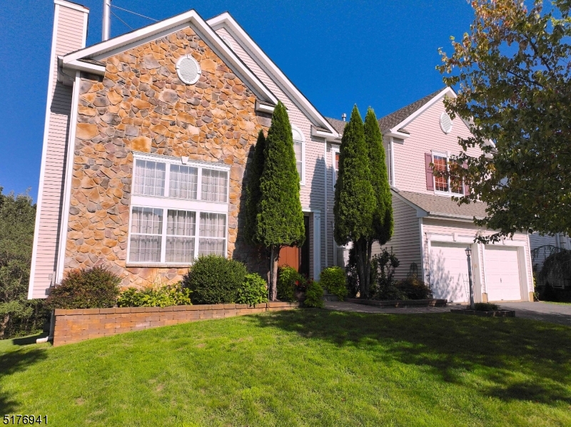 945 Hunters Ridge, Lake Hopatcong, NJ 07849 Compass