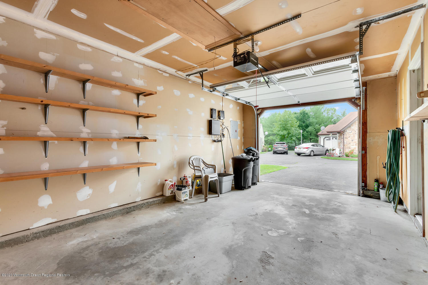 28 Ivy Ridge Close Freehold, NJ 07728 - Photo 16 of 17 Direct Entry Garage