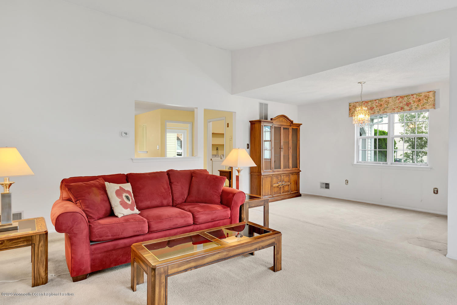 28 Ivy Ridge Close Freehold, NJ 07728 - Photo 4 of 17 Living Room/Dining Room