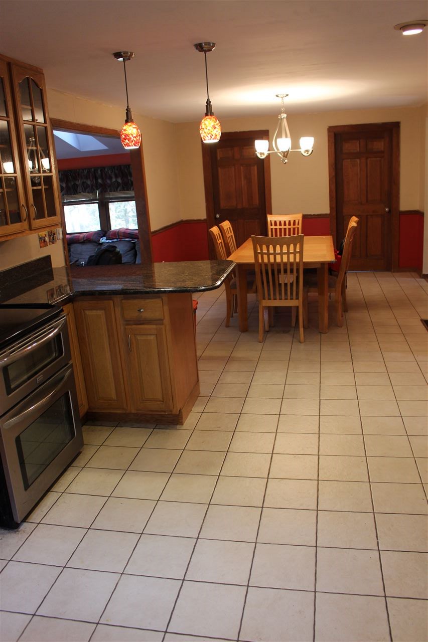 158 Bog Road Goffstown, NH 03045 - Photo 9 of 14