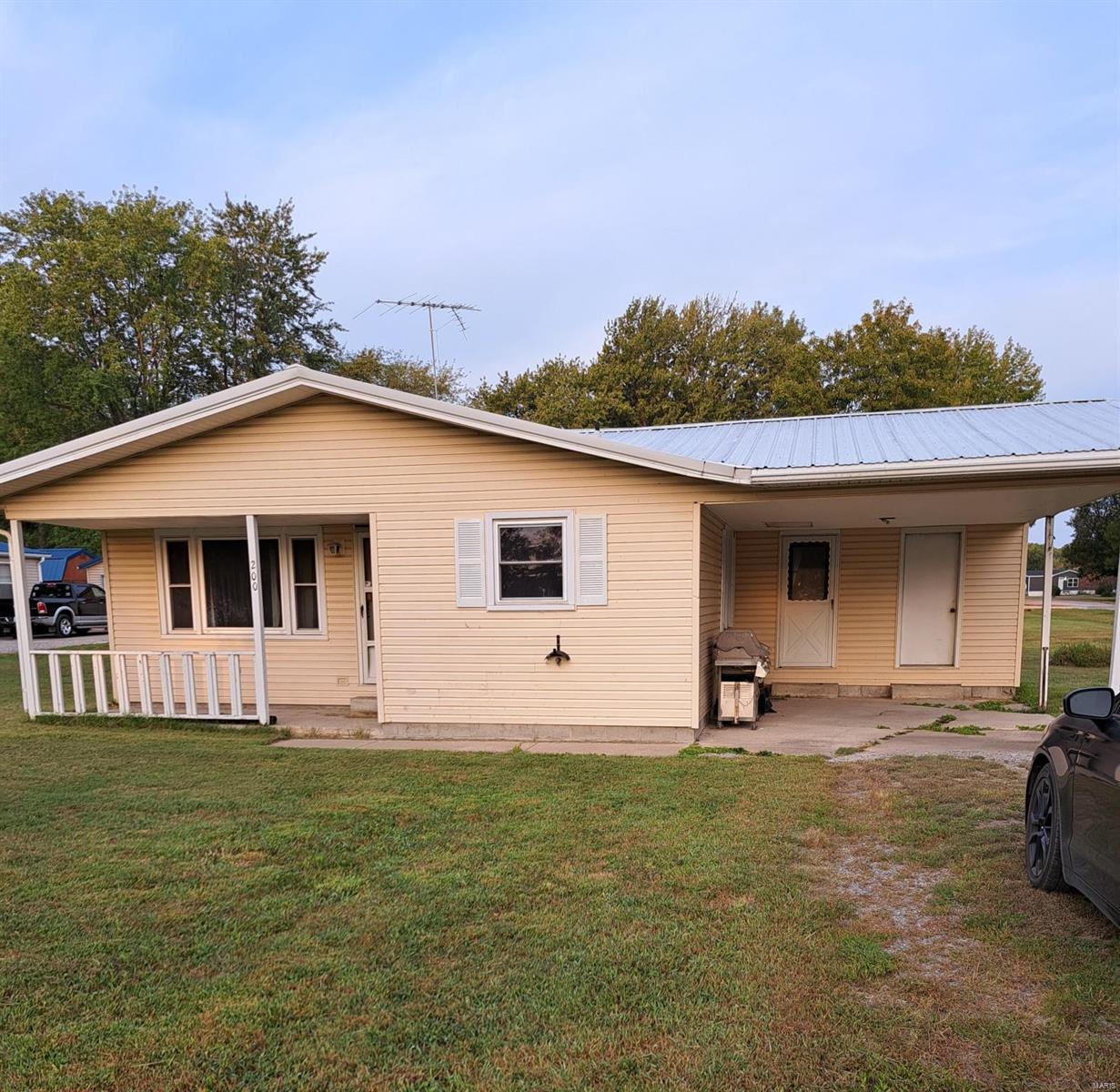 200 Broadway Street Percy, IL 62272 - Photo 1 of 1