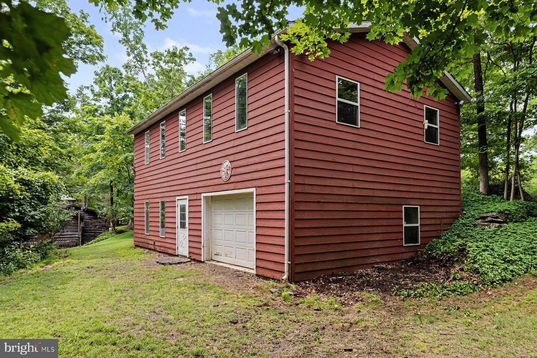 14 Stover Park Road Pipersville, PA 18947 - Photo 67 of 91 Two level detached garages
