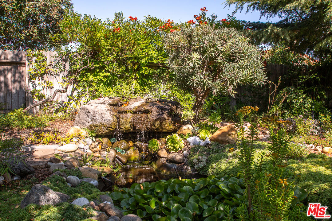 969 Vintage Way Los Alamos, CA 93440 - Photo 31 of 59 a view of a tree