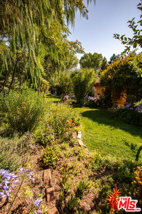 969 Vintage Way Los Alamos, CA 93440 - Photo 35 of 59 a view of yard with outdoor space