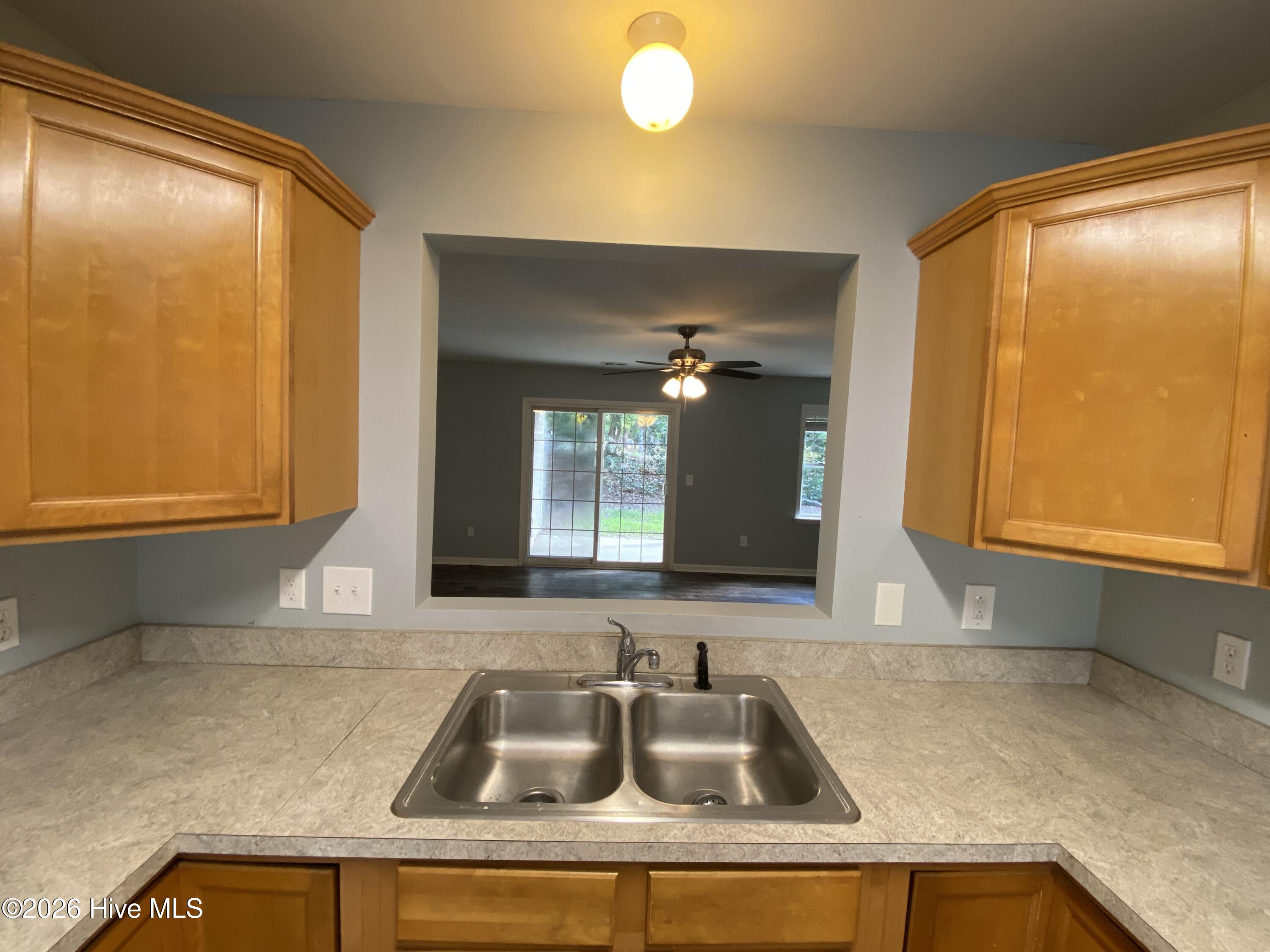 5132 Greenville Loop Road, Unit B Wilmington, NC 28409 - Photo 7 of 37