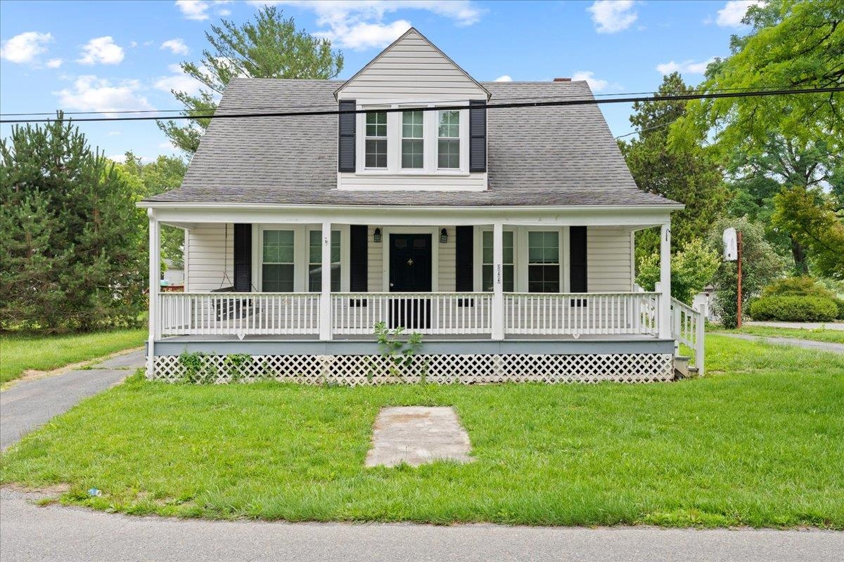 544 Battlefield Road Fort Defiance, VA 24437 - Photo 1 of 35 a front view of a house with a garden
