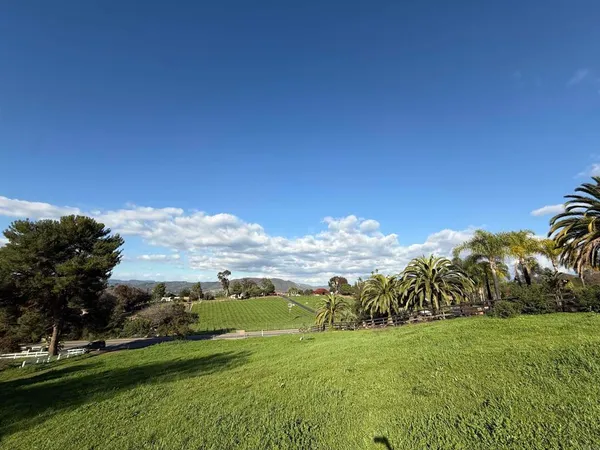 $298,500 | 1851 East Mission Road, Fallbrook, CA 92028