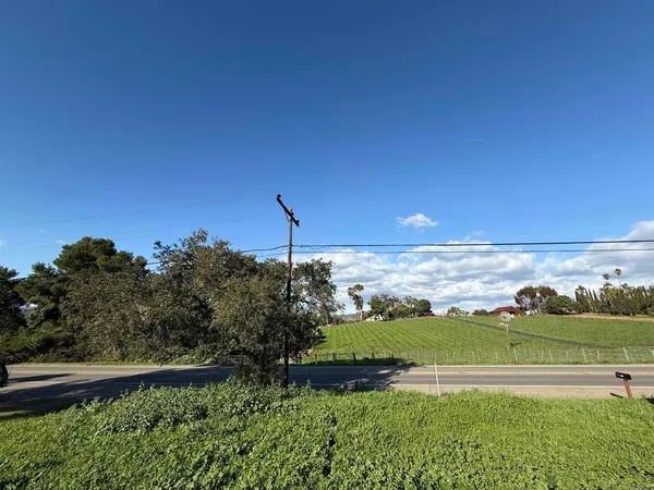 $298,500 | 1851 East Mission Road, Fallbrook, CA 92028