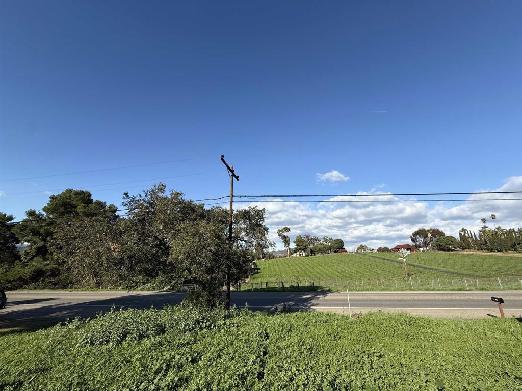 1851 East Mission Road Fallbrook, CA 92028 - Photo 25 of 29