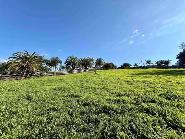 $298,500 | 1851 East Mission Road, Fallbrook, CA 92028