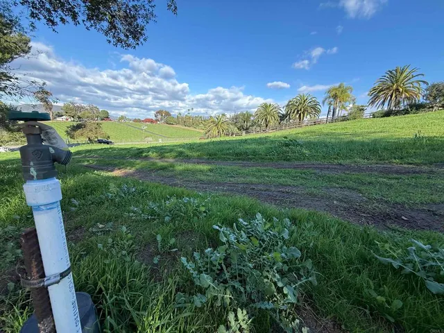 $298,500 | 1851 East Mission Road, Fallbrook, CA 92028